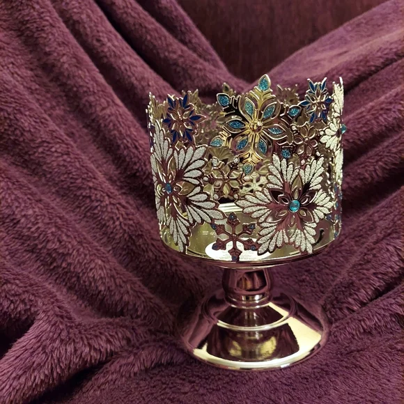 Bath & Body Works | Accents | Sparkling Snowflakes Candle Holder By Bath And Body Works | Poshmark